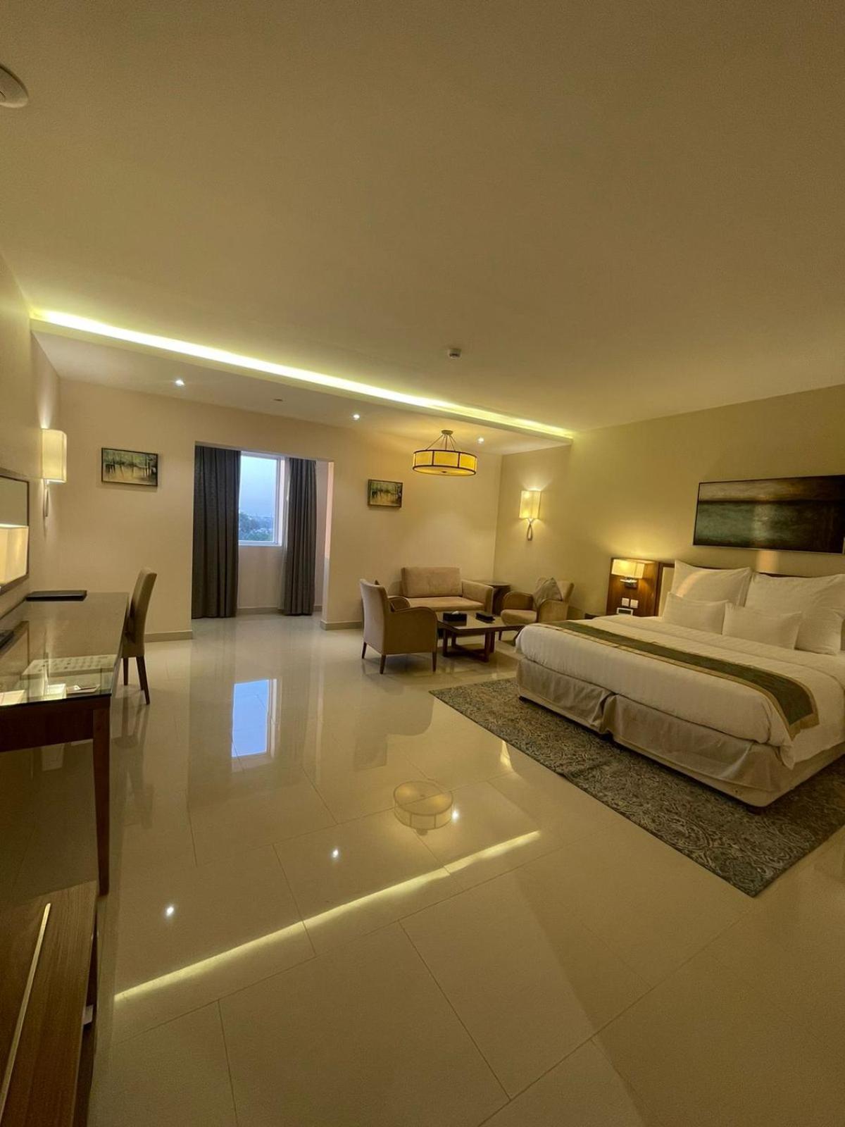 Best Western Plus Buraydah Exterior foto